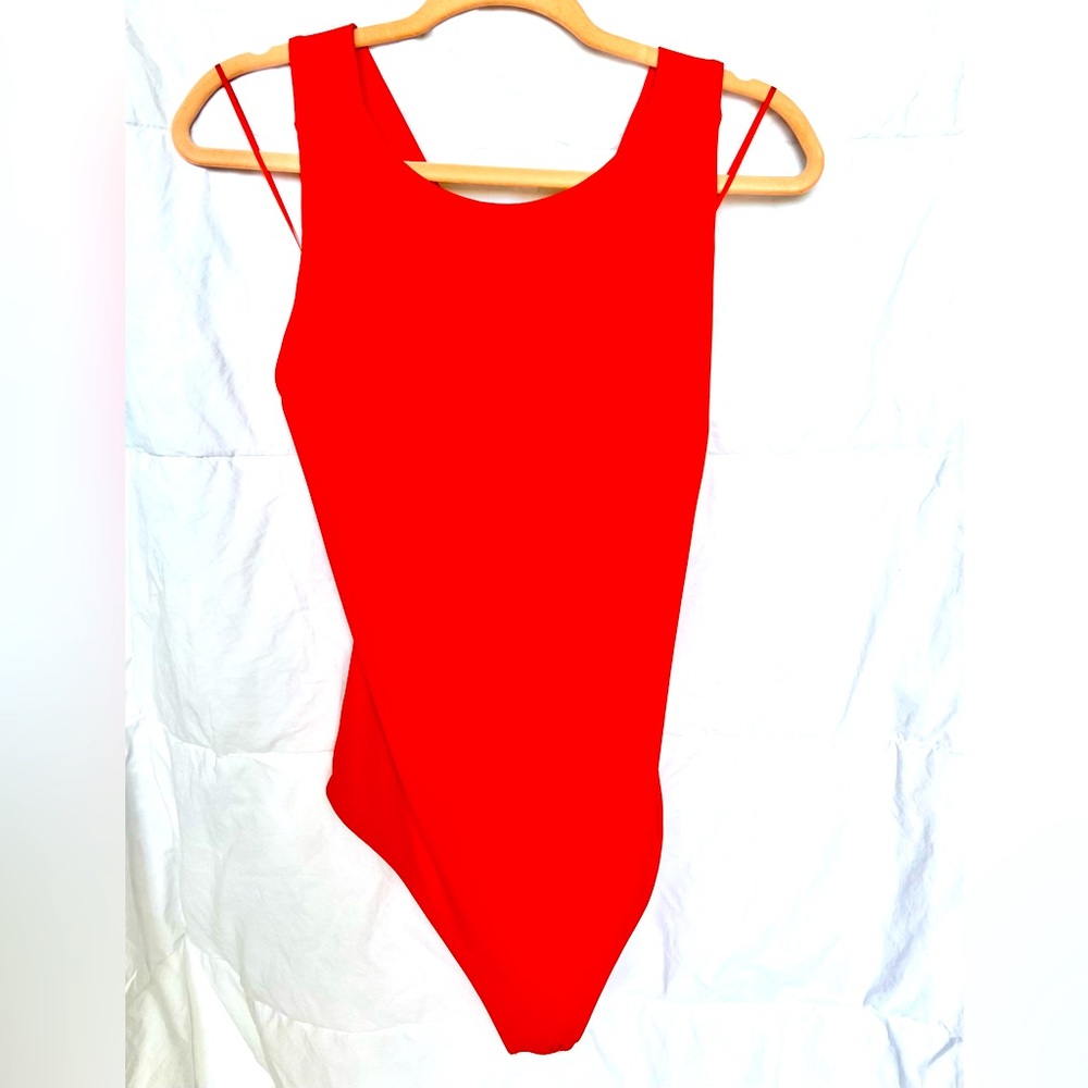 Express BodyContour top with crisscross back detail